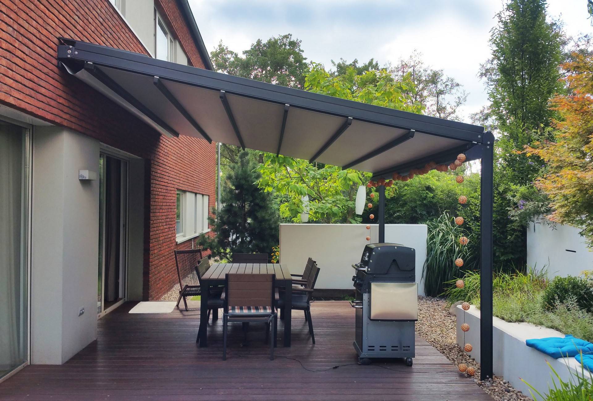 Pergola eventowa w ogrodzie - Warszawa